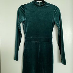 Mini velvet green high neck, open back dress